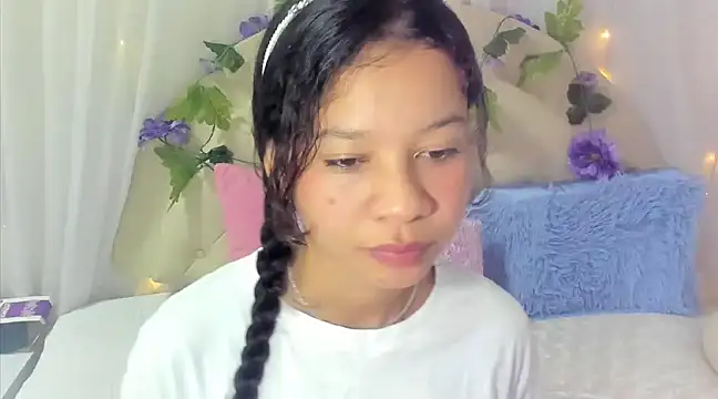 Snapshot of brithany_rousee chatting on 12.21.24 brithany rousee online show from 12.21.24