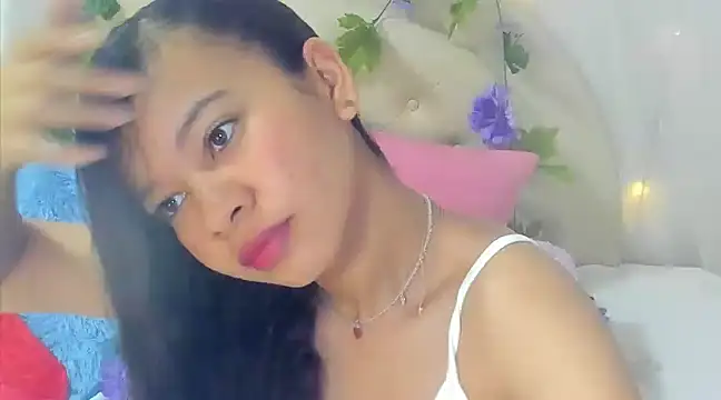 Snapshot of brithany_rousee chatting on 12.23.24 brithany rousee online show from 12.23.24