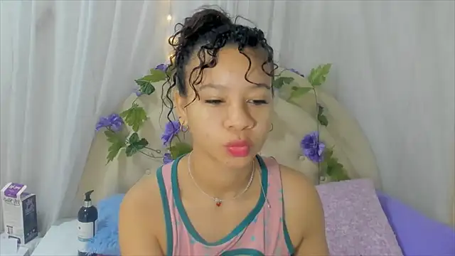 Snapshot of brithany_rousee chatting on 12.31.24 brithany rousee online show from 12.31.24