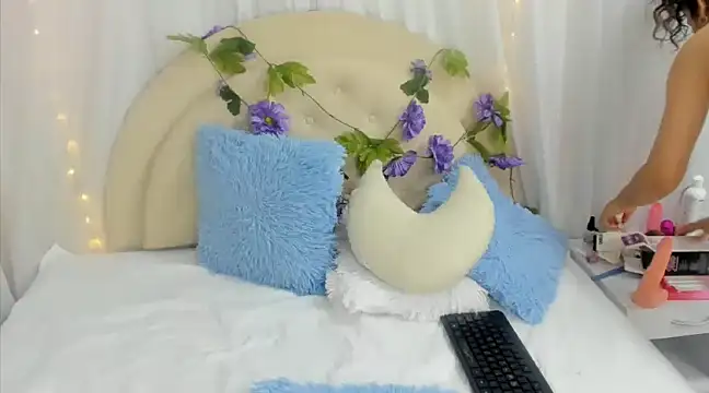 Snapshot of brithany_rousee chatting on 01.04.25 brithany rousee online show from 01.04.25