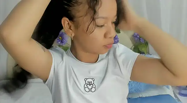 Snapshot of brithany_rousee chatting on 01.10.25 brithany rousee online show from 01.10.25