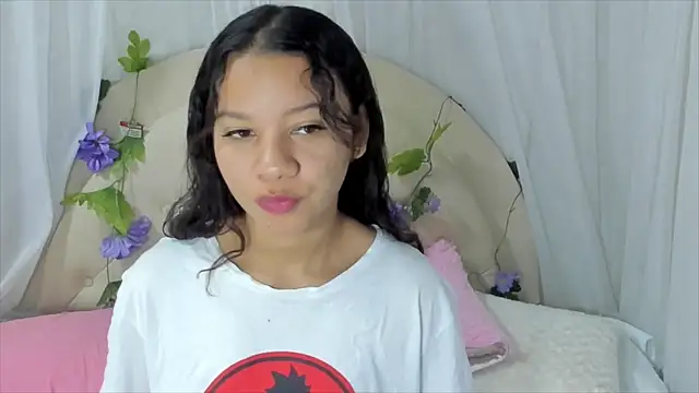 Snapshot of brithany_rousee chatting on 02.04.25 brithany rousee online show from 02.04.25