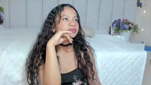 Snapshot of brithany_rousee chatting on 02.22.25 brithany rousee online show from 02.22.25