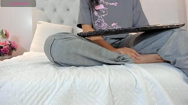 Snapshot of brithany_rousee chatting on 09.10.25 brithany rousee online show from 09.10.25