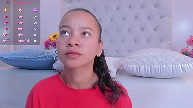 Snapshot of brithany_rousee chatting on 10.08.25 brithany rousee online show from 10.08.25