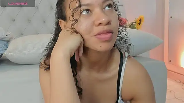 Snapshot of brithany_rousee chatting on 11.04.25 brithany rousee online show from 11.04.25