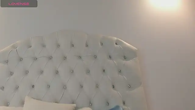 Snapshot of brithany_rousee chatting on 11.06.25 brithany rousee online show from 11.06.25