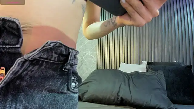 BambiiQueen online show from 12.30.24