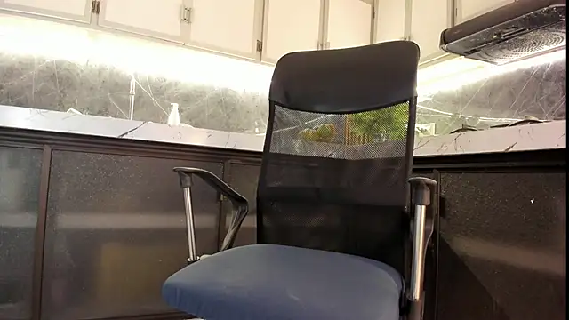 antony bigdick  online show from 12.02.25