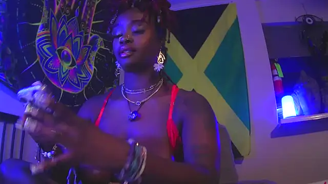 Snapshot of Tatithegoddess chatting on 01.02.25 Tatithegoddess online show from 01.02.25