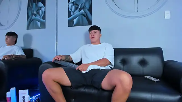 Cristopher strong online show from 12.02.25