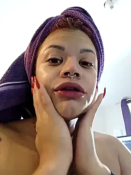 IamAlana  online show from 02.19.25