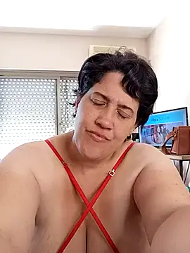 Snapshot of Sole_Love chatting on 10.30.25 Sole Love online show from 10.30.25