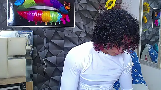 Snapshot of Demitryo chatting on 01.07.25 Demitryo online show from 01.07.25