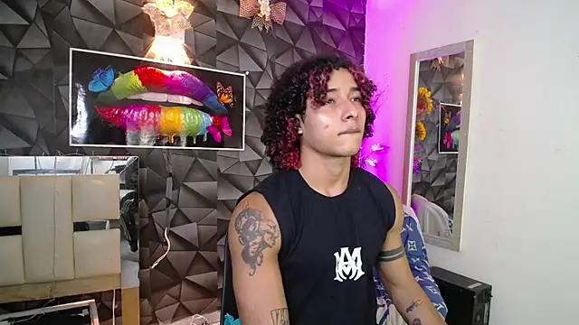 Snapshot of Demitryo chatting on 01.10.25 Demitryo online show from 01.10.25