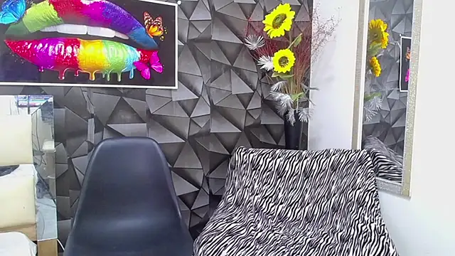 Snapshot of Demitryo chatting on 01.17.25 Demitryo online show from 01.17.25