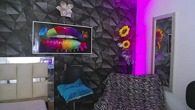 Snapshot of Demitryo chatting on 01.24.25 Demitryo online show from 01.24.25