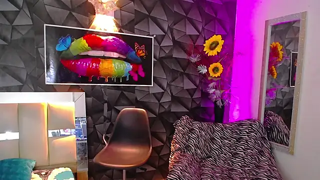 Snapshot of Demitryo chatting on 01.30.25 Demitryo online show from 01.30.25