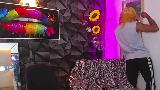 Snapshot of Demitryo chatting on 02.03.25 Demitryo online show from 02.03.25