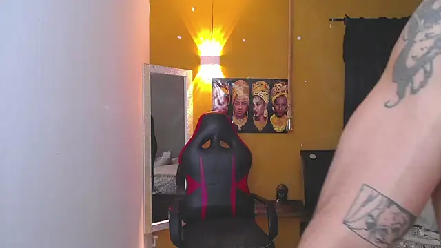 Snapshot of Demitryo chatting on 02.05.25 Demitryo online show from 02.05.25