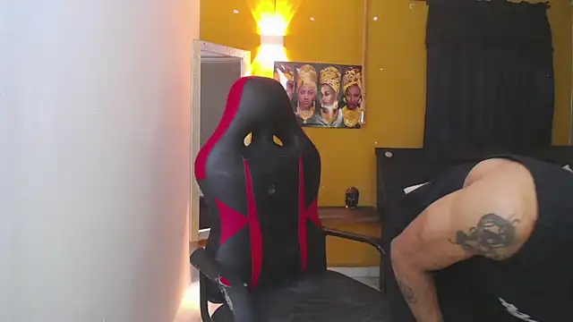 Snapshot of Demitryo chatting on 02.08.25 Demitryo online show from 02.08.25