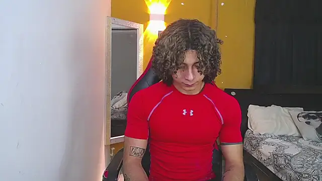 Snapshot of Demitryo chatting on 02.14.25 Demitryo online show from 02.14.25