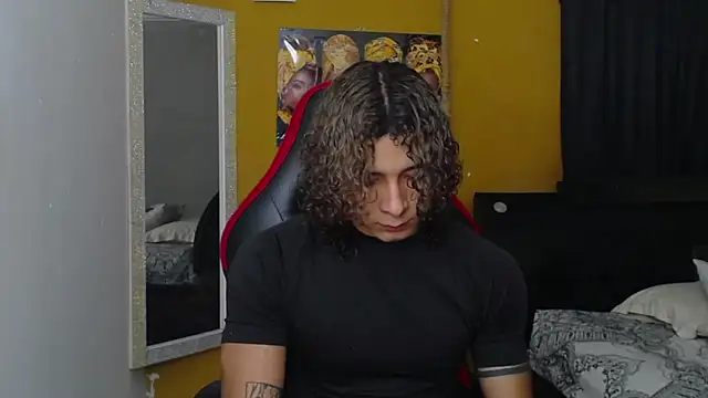 Snapshot of Demitryo chatting on 02.19.25 Demitryo online show from 02.19.25