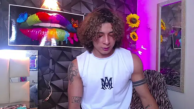 Snapshot of Demitryo chatting on 03.02.25 Demitryo online show from 03.02.25