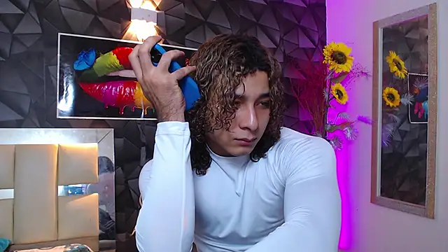 Snapshot of Demitryo chatting on 03.15.25 Demitryo online show from 03.15.25