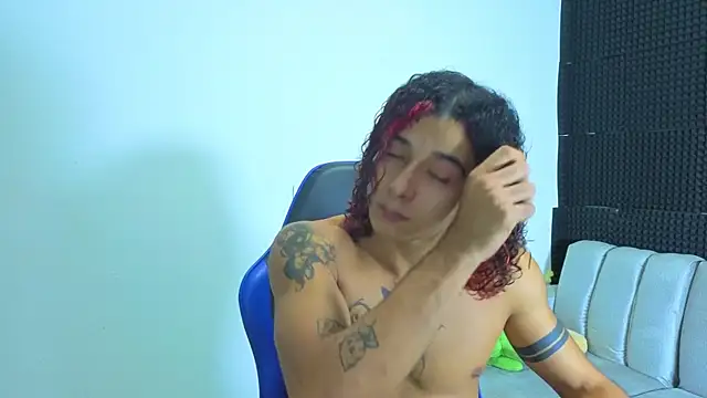 Snapshot of Demitryo chatting on 09.14.25 Demitryo online show from 09.14.25