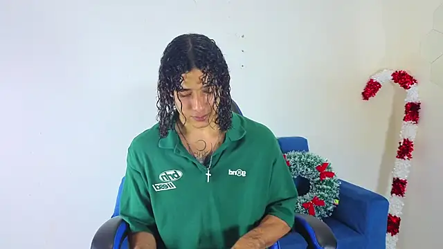 Snapshot of Demitryo chatting on 11.20.25 Demitryo online show from 11.20.25