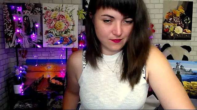 Snapshot of Darina_M_ chatting on 09.28.25 Darina M online show from 09.28.25