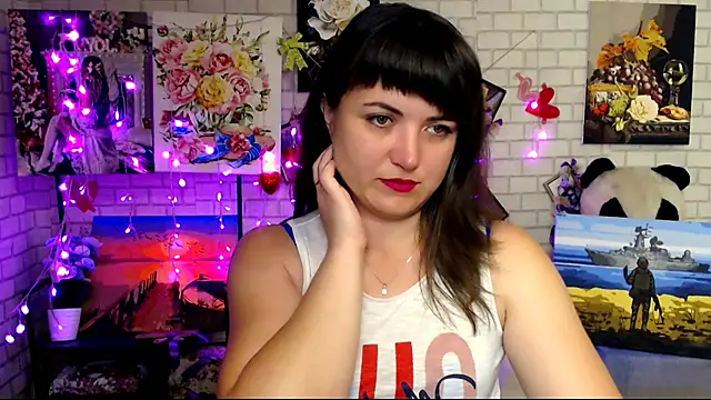 Snapshot of Darina_M_ chatting on 10.09.25 Darina M online show from 10.09.25