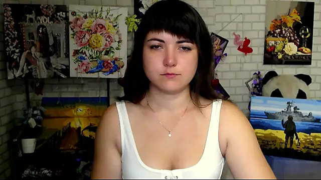 Snapshot of Darina_M_ chatting on 10.12.25 Darina M online show from 10.12.25