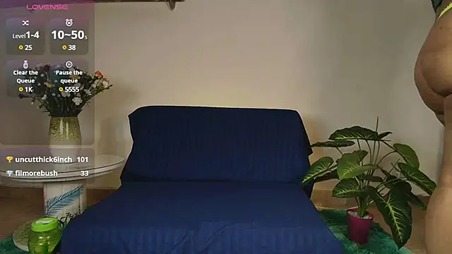 Elliee  online show from 01.31.25