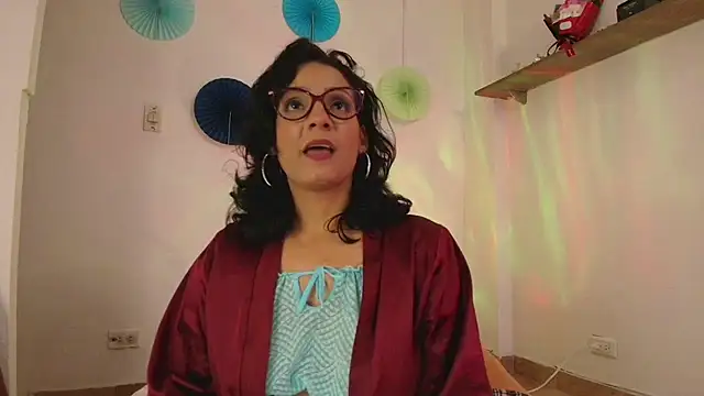 Elliee  online show from 03.13.25