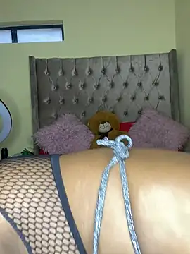 DarkBerry87 online show from 02.10.25