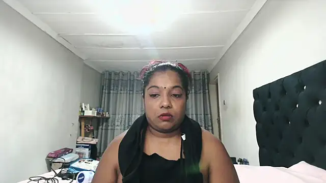 Indianmayaxoxo online show from 11.03.25