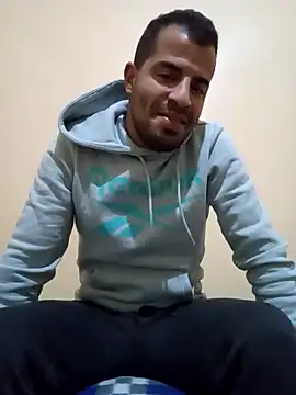 Snapshot of Bisex_activ19 chatting on 12.18.24 Bisex activ19 online show from 12.18.24