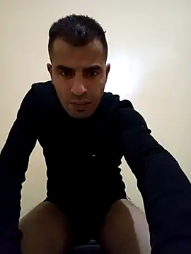 Snapshot of Bisex_activ19 chatting on 12.22.24 Bisex activ19 online show from 12.22.24