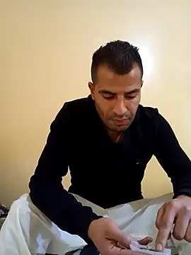 Snapshot of Bisex_activ19 chatting on 01.18.25 Bisex activ19 online show from 01.18.25