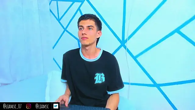 liam scott77 online show from 10.06.25