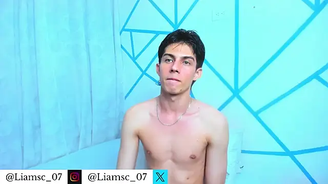 Snapshot of liam_scott77 chatting on 07.12.26 liam scott77 online show from 07.12.26