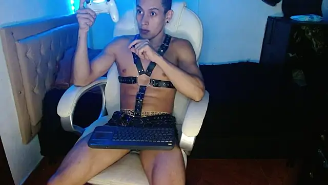 Snapshot of Iruma_fat_dick777 chatting on 03.11.25 Iruma fat dick777 online show from 03.11.25