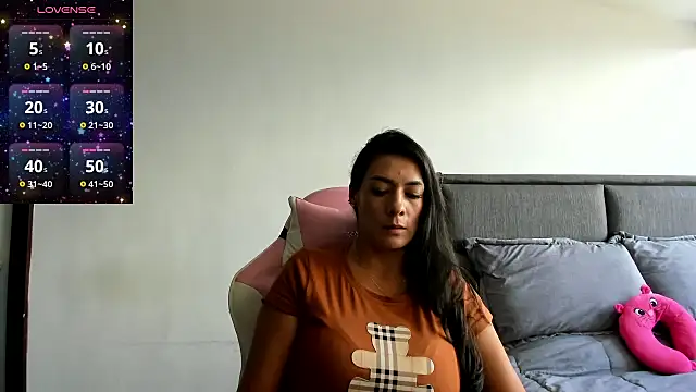 Snapshot of sara_maisa chatting on 01.07.25 sara maisa online show from 01.07.25
