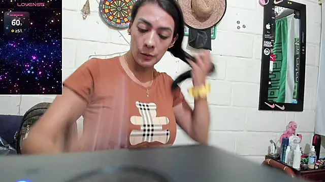 Snapshot of sara_maisa chatting on 01.07.25 sara maisa online show from 01.07.25