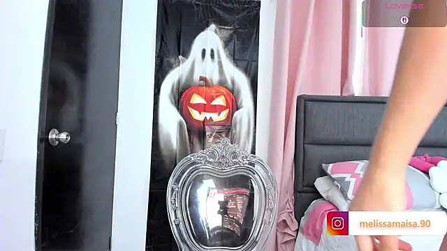 sara maisa online show from 10.22.25