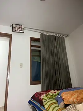 Freya Artemisa online show from 10.18.25