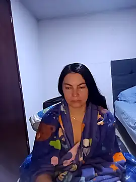 renata hot1 online show from 02.27.25