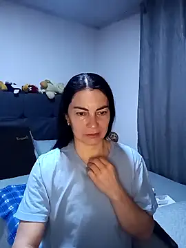 renata hot1 online show from 04.16.26